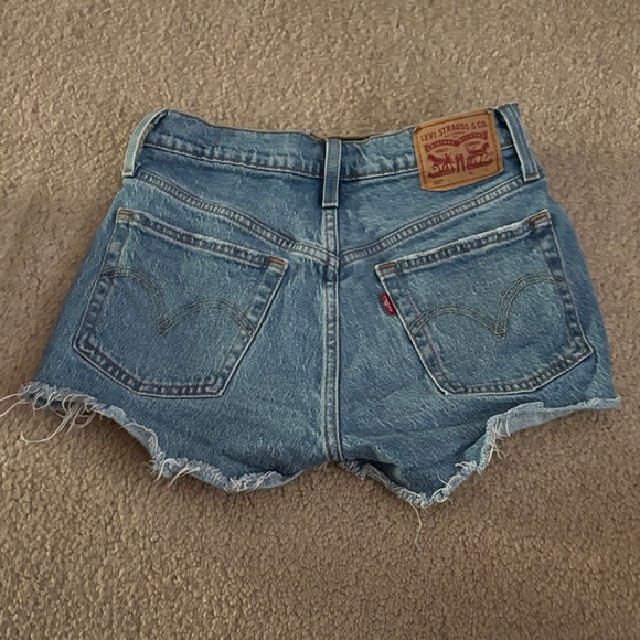 Levi's Light Blue High Rise Jean Shorts size 25 - Picture 1 of 6